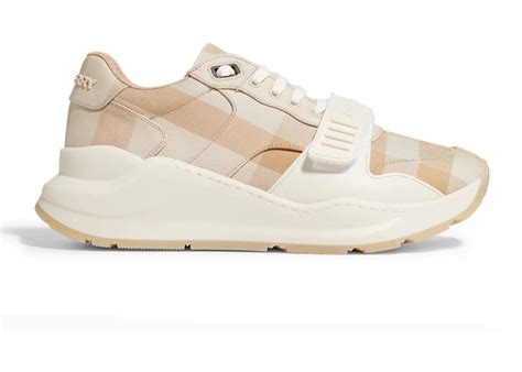 Dames sneakers van Burberry .